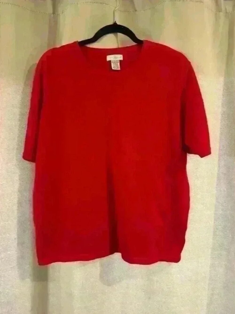 Women’s Red Yarnworks Top